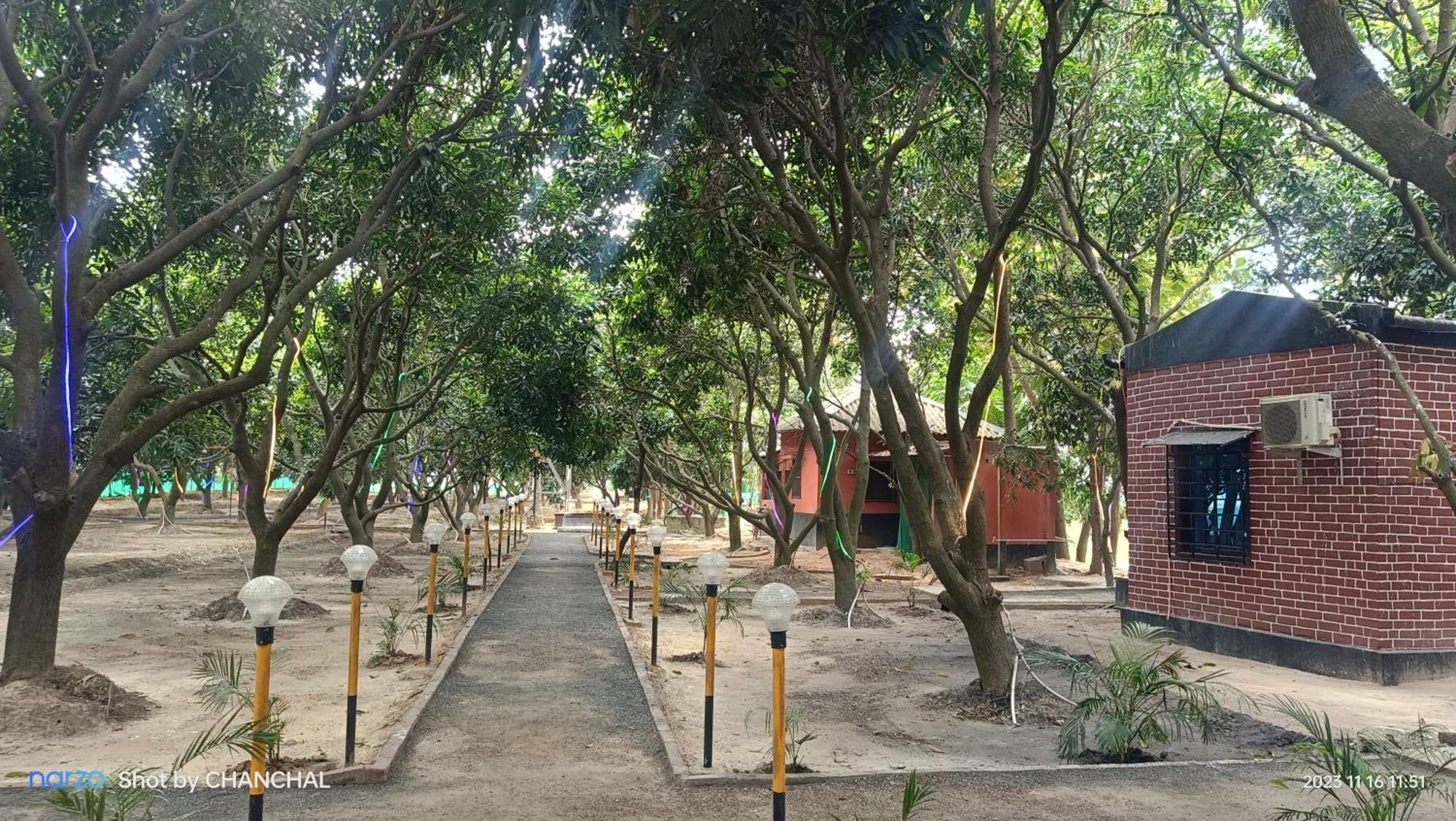 Hotel Modhubon Agro Tourism Bolpur Exteriér fotografie